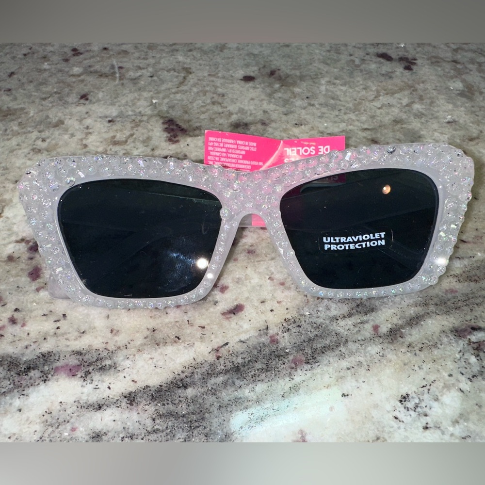 Sparkling Square Sunglasses with UV Protection